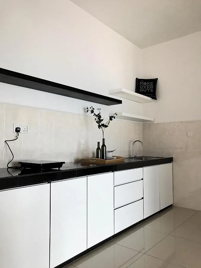 Boulevard Service Apartment Kl By Airhost Kuala Lumpur 3*,